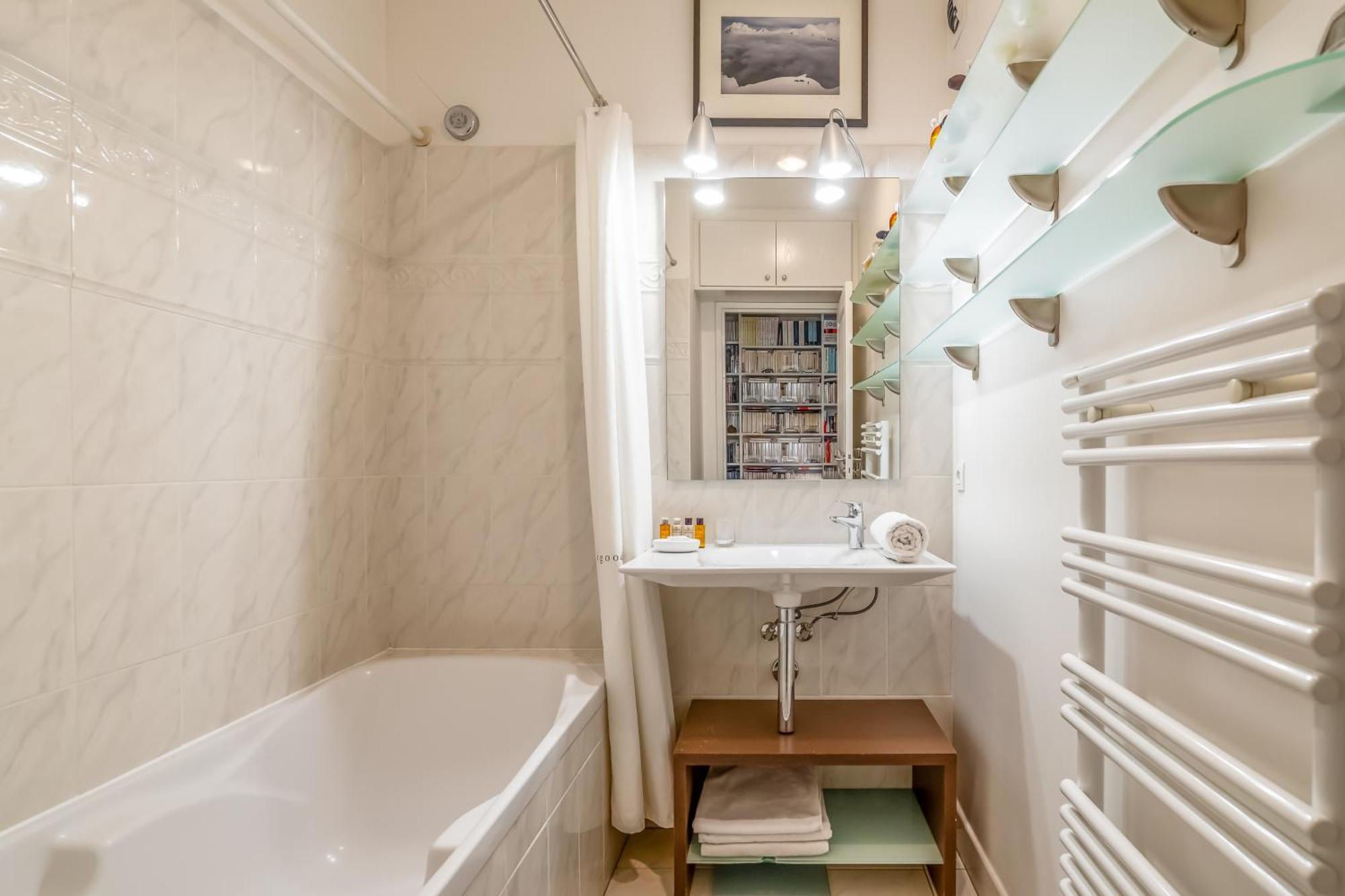 Veeve - Village Vision Apartment Paris